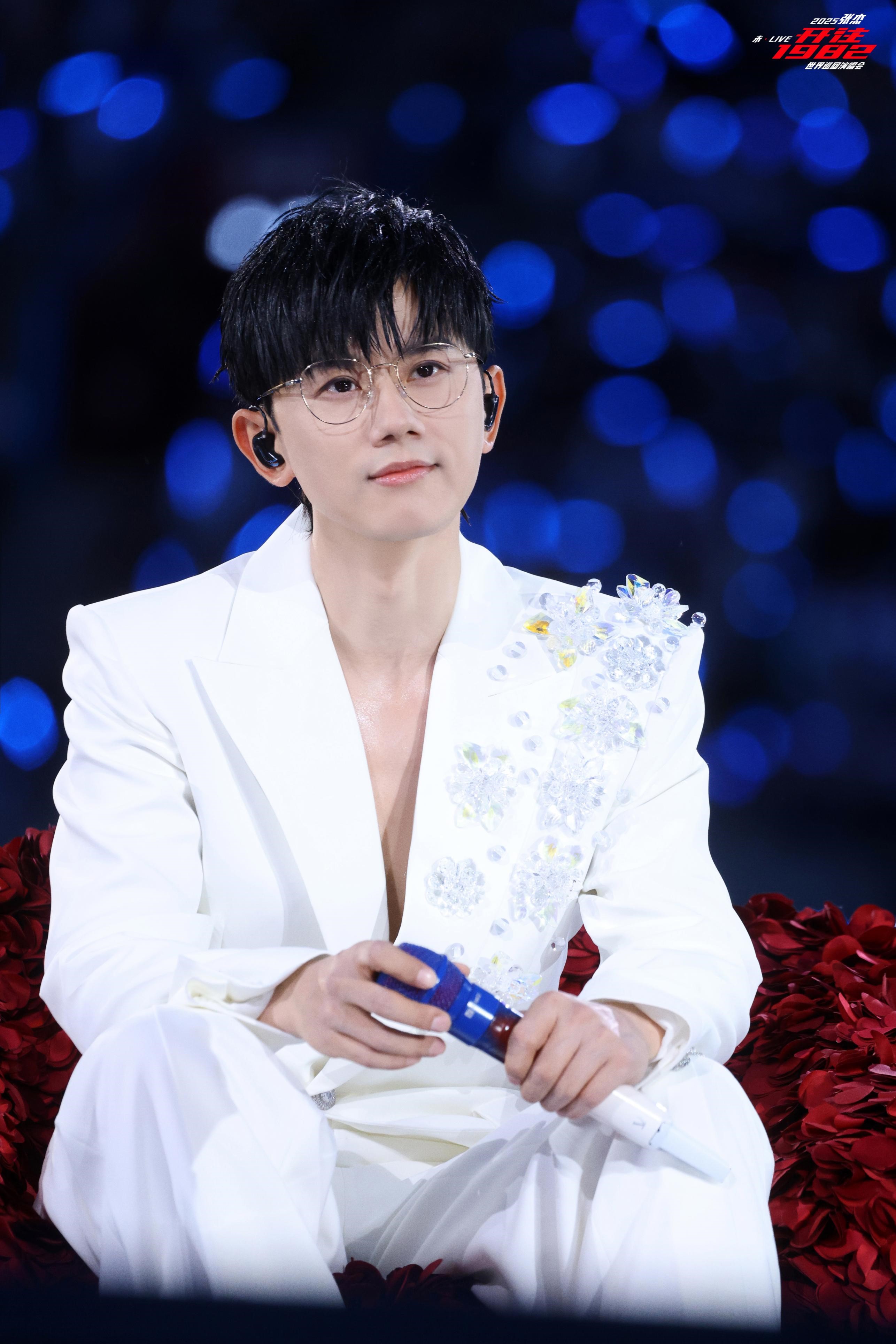 2026 张杰 JASON ZHANG FUTURE·LIVE 「LEAVE FOR 1982」WORLD TOUR
